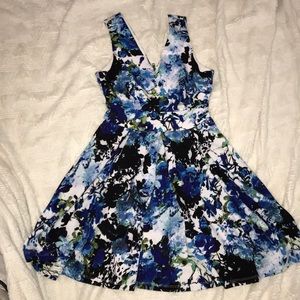 Floral Mini V-Neck Dress